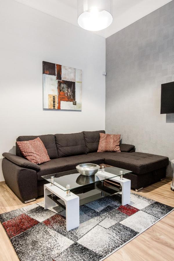 Quiet Nest In The Bustling Centre Of Budapest Exteriör bild